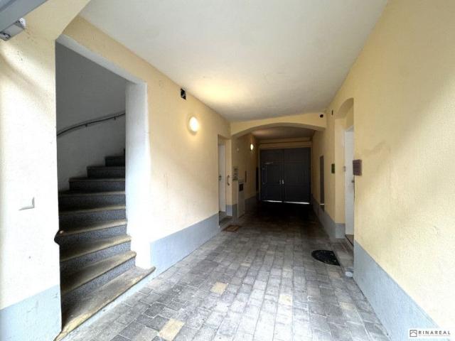 Zentral, aber ruhig gelegene 2 Zimmer Wohnung | Balkon | Grün und Weitblick | Feldstraße Brunn am Gebirge | ab 1. Juli 2026