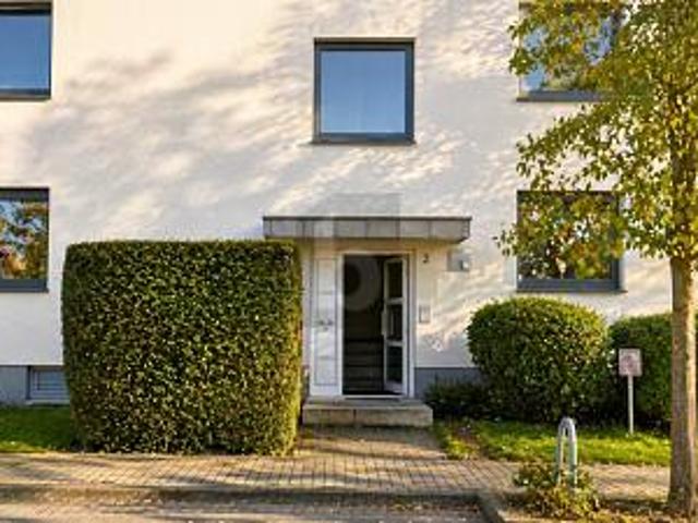 ZENTRAL GELEGEN MIT BALKON