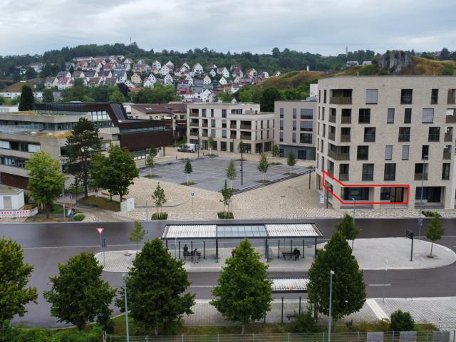 ZENTRAL GELEGENE NEUBAU GEWERBE EINHEIT MIT VIEL SCHAUFENSTERFLÄCHE IN BLAUSTEIN