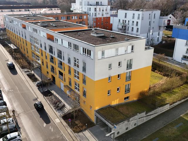 Zentral gelegene barrierefreie 2,5 Zimmer Wohnung mit gehobener Ausstattung mit 2 Balkone