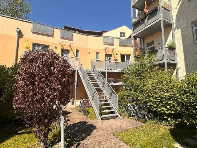 Zentral gelegene 2 Zimmer Eigentumswohnung mit Terrasse
