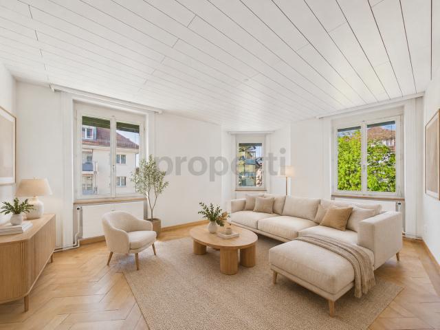 Zentral gelegene 4.5 Zimmer Etagenwohnung mit 200 m2 grosser Terasse + 18 m2 Wintergarten in St. Gallen