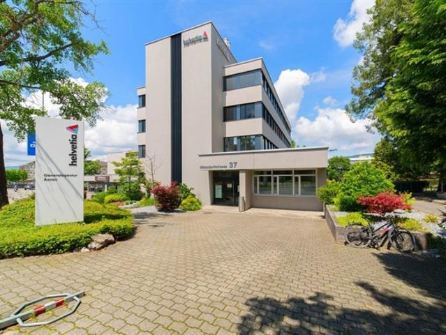 zentral gelegener Büroraum zu vermieten