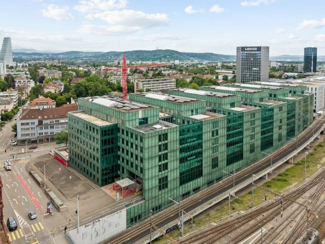 Zentral gelegener Einstellhallenplatz Nähe Basel SBB