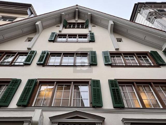 ZENTRAL, RUHIG UND FRISCH RENOVIERT