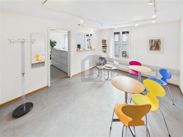 ZENTRAL UND GROSSZÜGIG