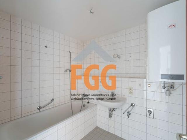 Zentrale 2 Raum Wohnung mit Balkon