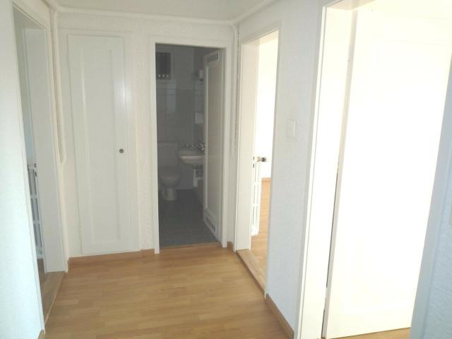Zentrale und günstige 3 Zimmerwohnung nahe Zentralplatz zu vermieten. Dreamo. Ch