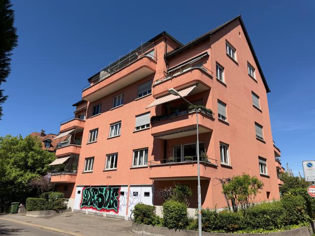 Zentrale und helle Wohnung in gepflegtem Quartier, befristet für 1 Jahr