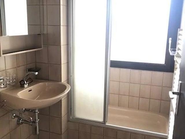 Zentrale und zweckmäßige 1 Zimmerwohnung in Brügg
