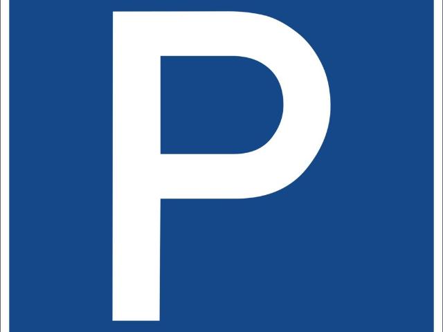 zentraler Einstellhallenplatz für Personenwagen