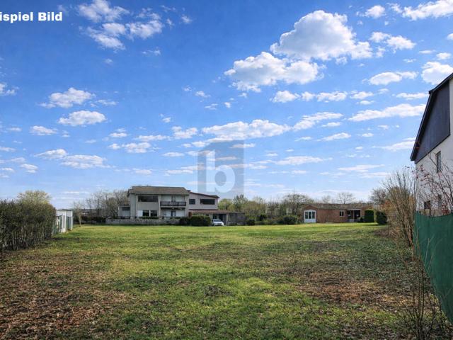 ZENTRALES BAUGRUNDSTÜCK IN RIED | 882 M² | MEHRFAMILIENHAUS MÖGLICH