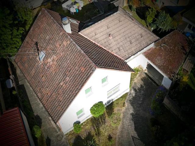Zentrales Familienhaus in Aalen mit Garten & Garage