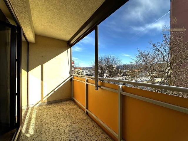 Zentrumsnahe 3 Zimmerwohnung mit Loggia