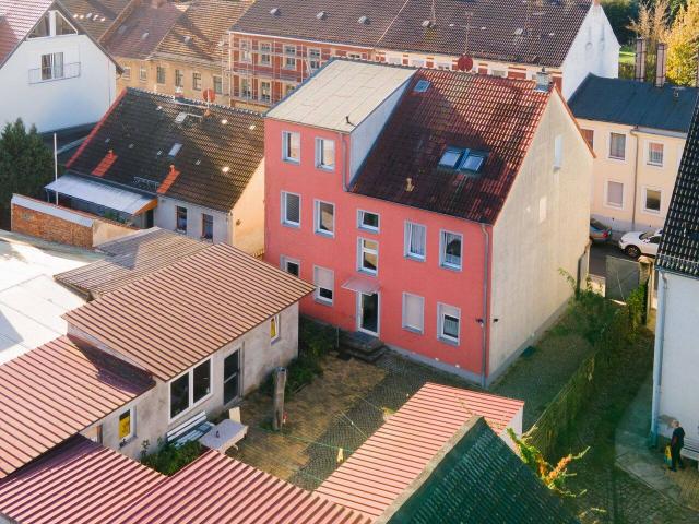 Mehrfamilienhaus mit sechs Wohnungen in Luckenwalde Zentrumsnahe Lage & über 4,70% Rendite!