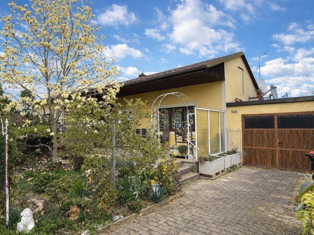 zentrumsnaher Bungalow mit sonnigem Garten zu verkaufen