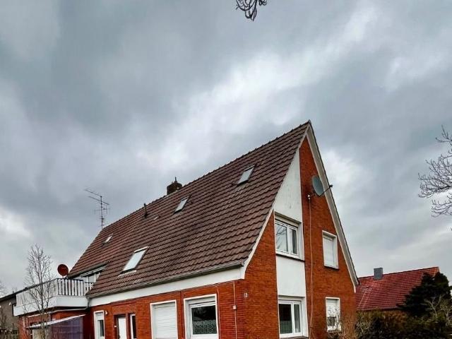 ZENTRUMSNAHES MEHRFAMILIENHAUS MIT SEHR HOHER RENDITE IN LEER LOGA