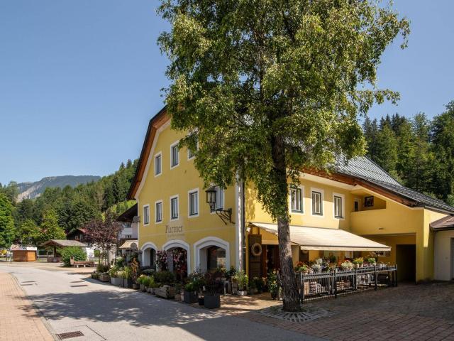 Zentrumslage: Wohn & Geschäftshaus inkl. Projektierungs /Entwicklungsstudie