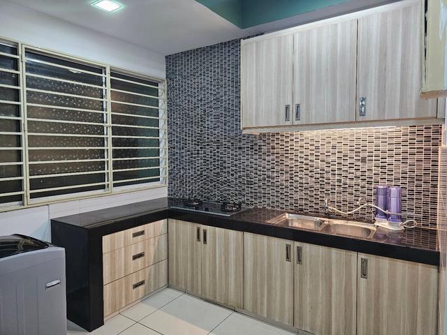 Zenith Residences Condo 990sf 3r2b Partly 1cp Kelana JayaLRTPJ