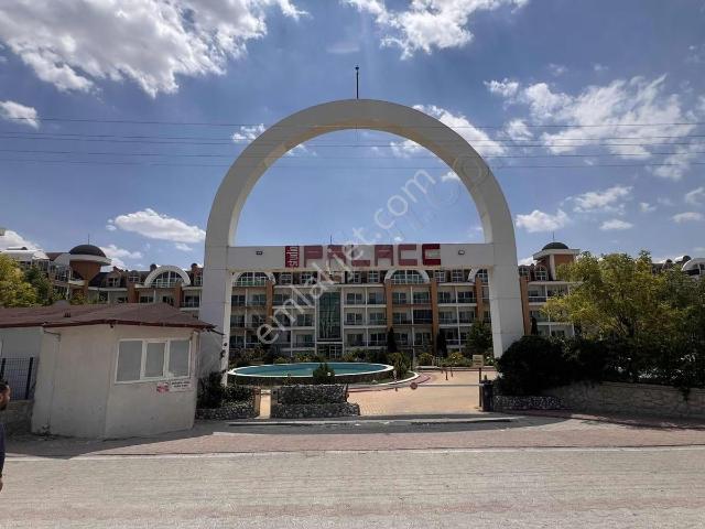 Zenith'den Stüdyo Palace'da Eşyalı 1+1 Kiralık Daire