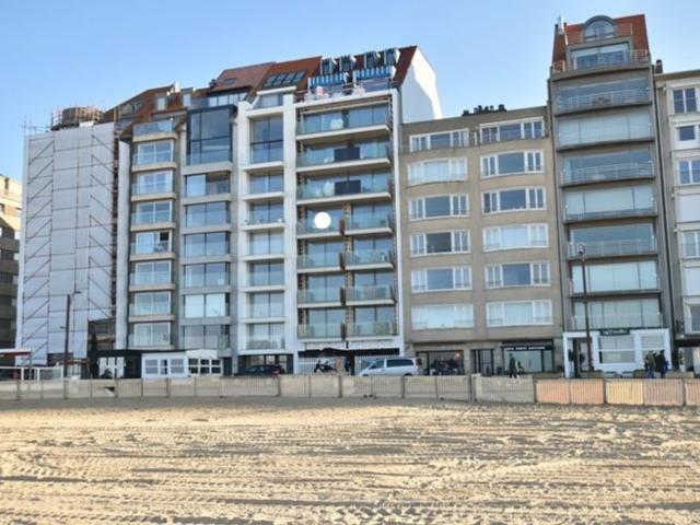 ZEEDIJK HET ZOUTE NOG 1 APPARTEMENT BESCHIKBAAR OP HET 4