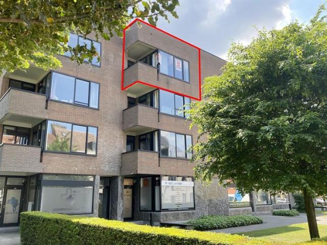 ZEER CENTRAAL gelegen Appartement met autostandplaats in het