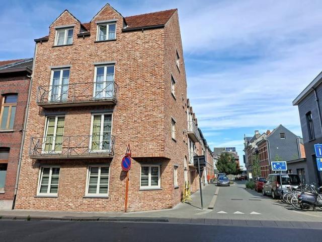 Zeer gunstig gelegen appartement op 200 m van het station