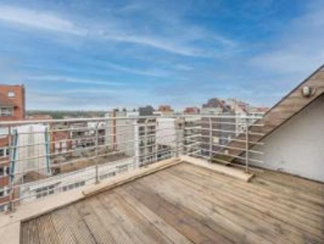 Zeer gezellige duplex met mooie terrassen, op de Lippenslaa