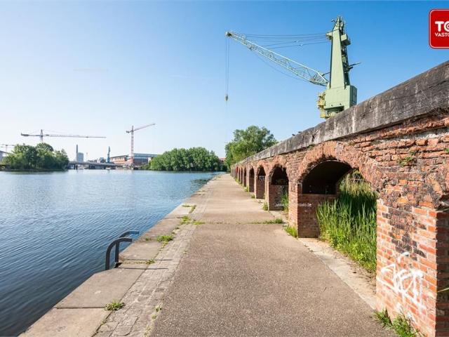 Zeer groot 165m² 3 slaapkamer appartement omgeving Dok Noord