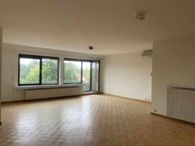 Zeer ruim appartement in centrum van Brasschaat