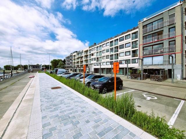 Zeer ruim appartement op de Rederskaai