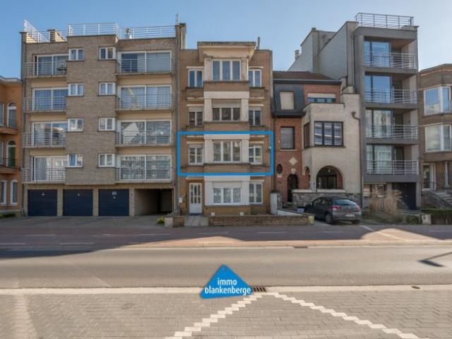 Zeer Ruim Appartement met 3 Slaapkamers nabij de Zeedijk