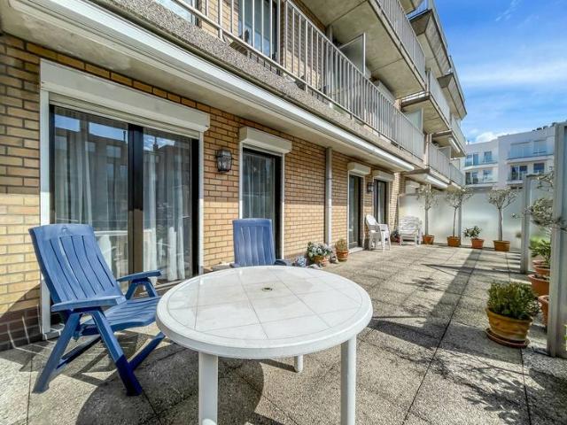 Zeer ruim appartement te koop in het centrum van Knokke