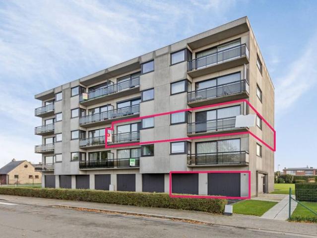 Zeer ruim appartement te koop in Poperinge