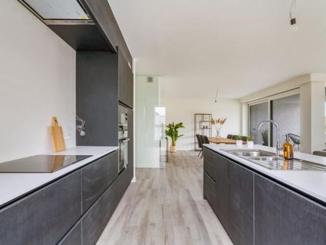 Zeer ruim, volledig afgewerkt nieuwbouwappartement ca. 1.