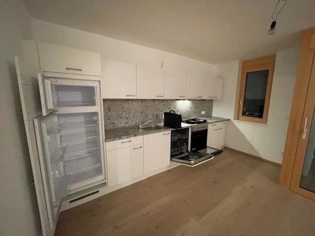 ZEHENSDORF NEUBAU Klimatisierte 2 ZIMMER WOHNUNG BALKON