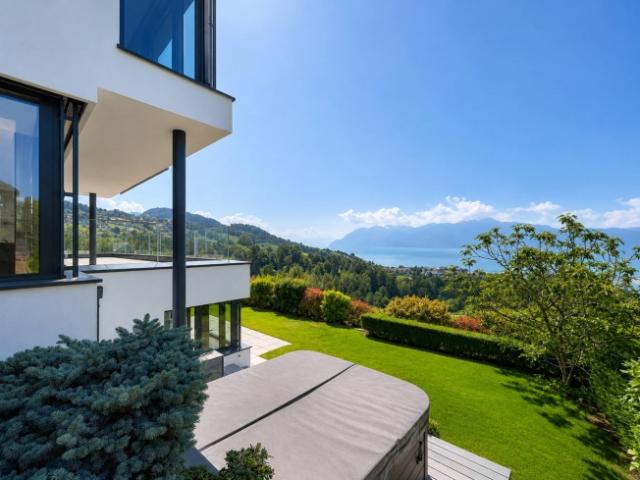 Zeitgenössische 7 Zimmer Immobilie im Herzen von Lavaux
