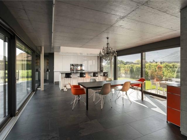 Zeitgenössisches Luxushaus – Vétroz