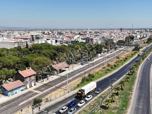 Zeki Emlak'tan Muradiye Mh. İstasyon Civ. Eşyalı Kiralık Daire