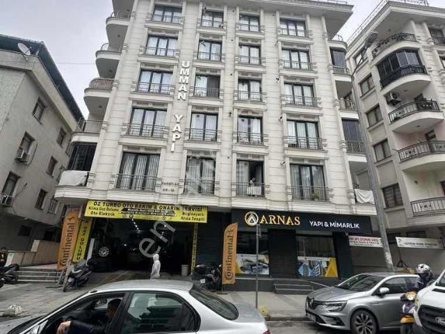 Zeki Emlak'tan Cadde Üzerinde Satılık 4+2 Dublex