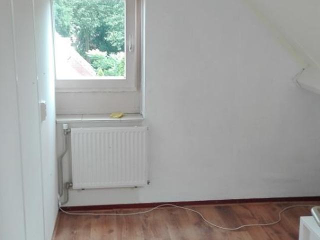 zelfstandige kamer in gezellig huis