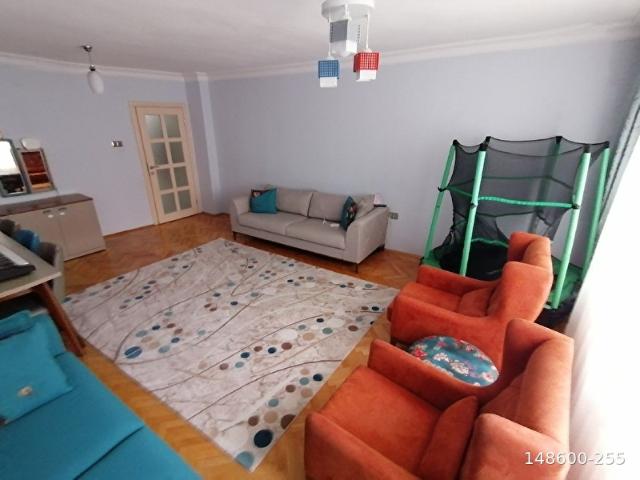 ZELİŞ EMLAKTAN YENİMAHALLE MERKEZDE 3+1 CADDE ÜZERİNDE ARA KAT SATILIK