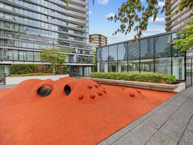 Zephyr Apartments Studio Apartment for Rent at 1661 Davie St, Vancouver, BC V6G 1W1 West End