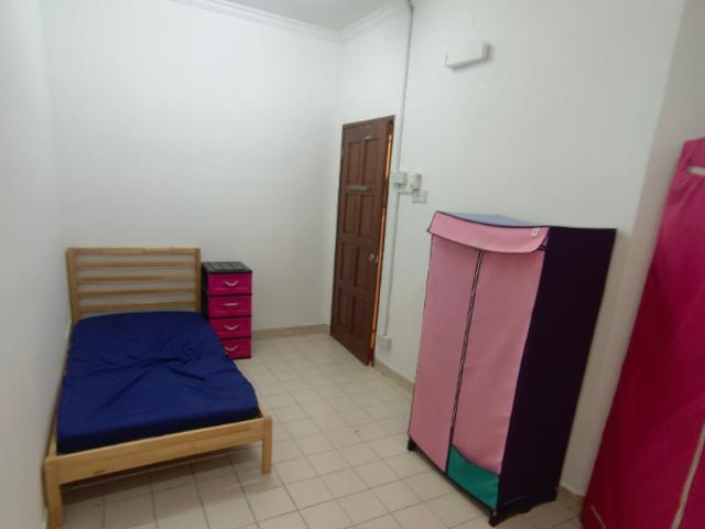 ZER0️⃣ deposit middle room @ Jalan BU 10/5 with affordable price RM640/month
