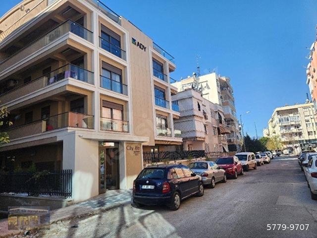 ZERDALİLİKDE SIFIR 3 KATLI BİANIN BAHÇE KATI 1+1 KAPALI GARAJLI