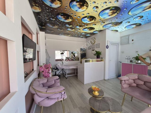Zerdalilik'te Cadde Üzeri Tadilatı 20 M² Kiralık Dükkan