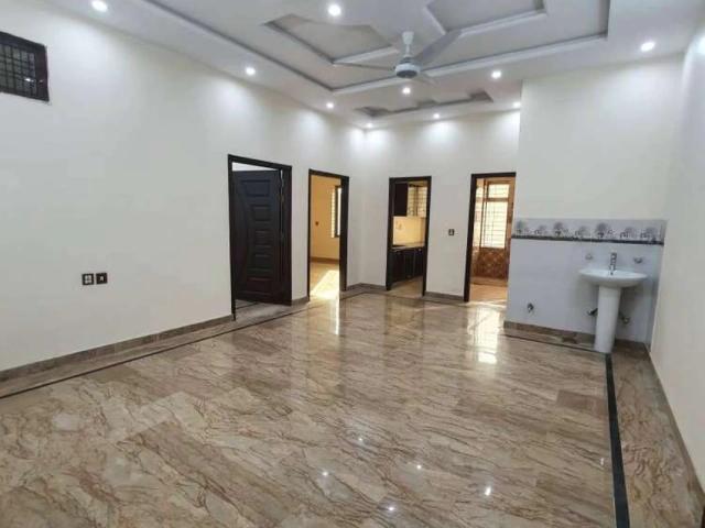 Zero meter Flats for rent Gujranwala ID 55962