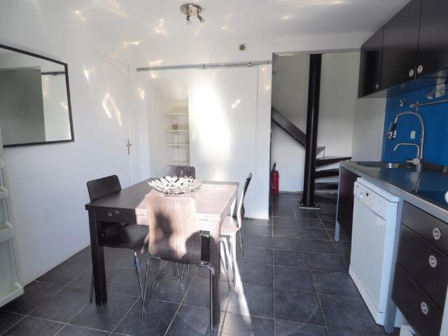 ZERO BLABLA ZERO TRACA CHAMBRE CHEZ L'HABITANT Location Appartement nantes: 0 m2
