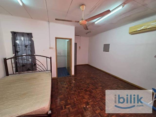 ❤️ZERO DEPOSIT 600m Walk to BK5 LRT ️ Master Room for rent at Bandar Kinrara