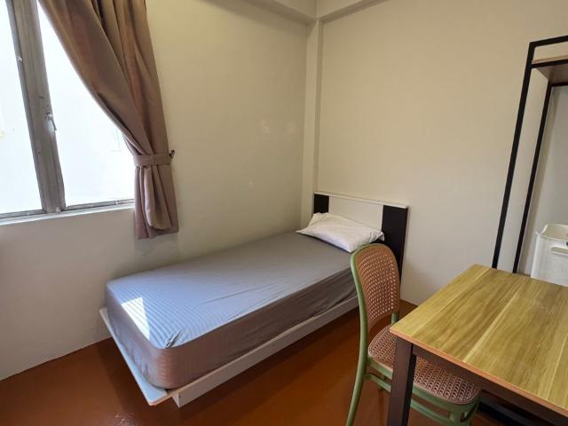 Zero deposit co living room near to upm college ️ | 9 mins walk mrt serdang jaya